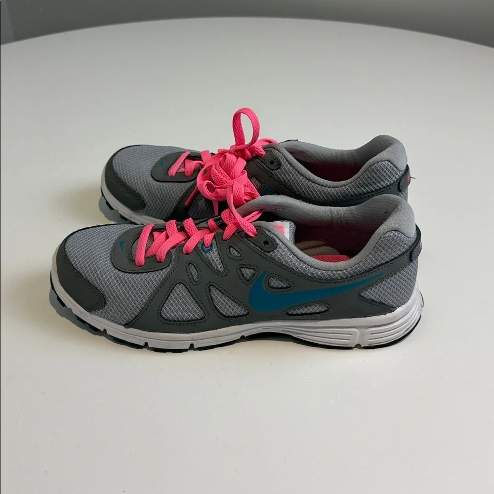 NIKE Women's Revolution 2 Size 10 - Picture 4 of 6
